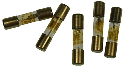 4AG-10 (4ag-10-fuses-mas.jpg)